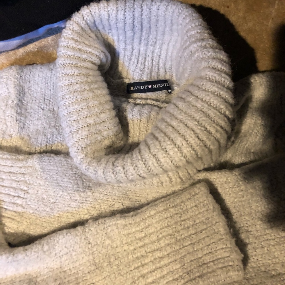 brandy melville turtle neck